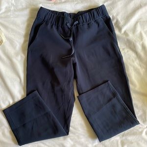 Lululemon Stretch High-Rise Crop 23” Capris Size 4
